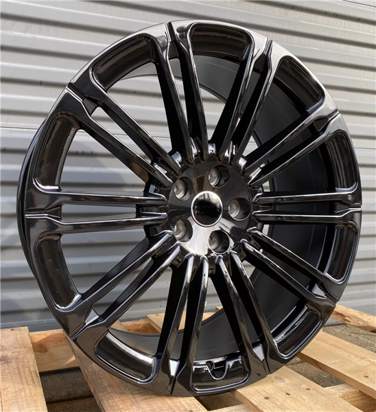 LR-4 GLOSS BLACK 22X9.5 5X120/5X4.75 +45 +72.6
